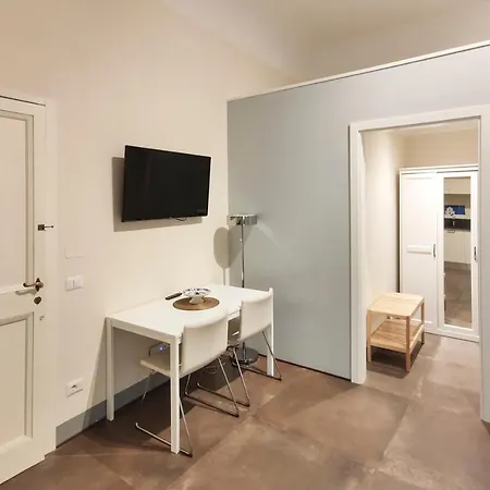 Apartment Apt. Perla - Pauline Suites, Palazzo Borghese *